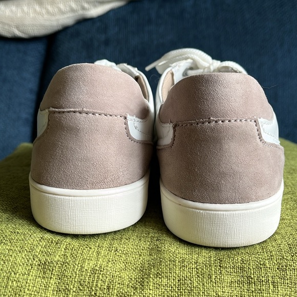 Naturalizer Leather Sneakers - Picture 3 of 6